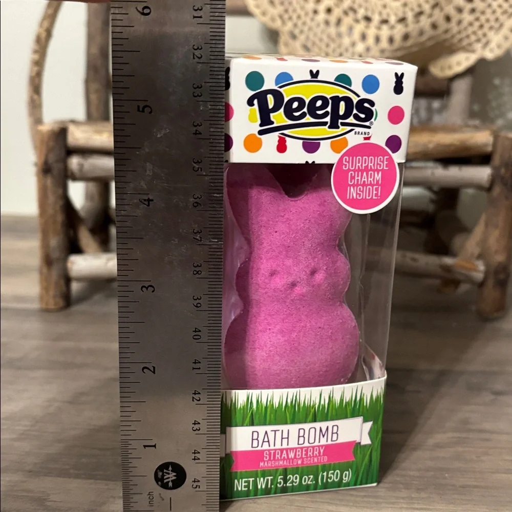 Peeps Strawberry Marshmallow Scented Bath Bomb Surprise Charm Inside NEW